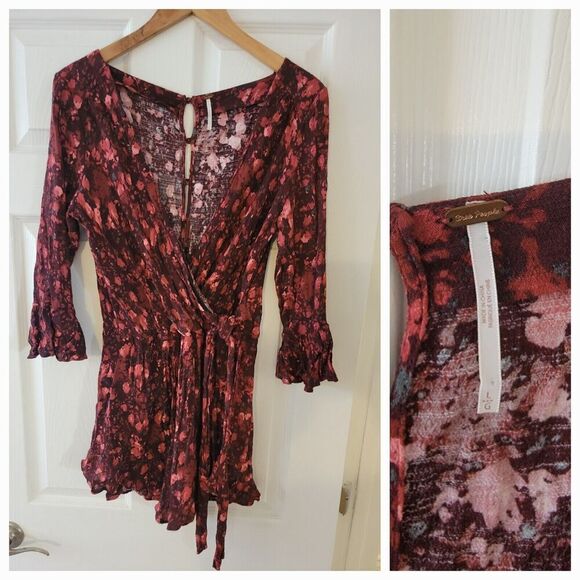 Free People Romper SZ Large All The Right Ruffles Faux Wrap Dark Floral Coquette - Picture 1 of 14